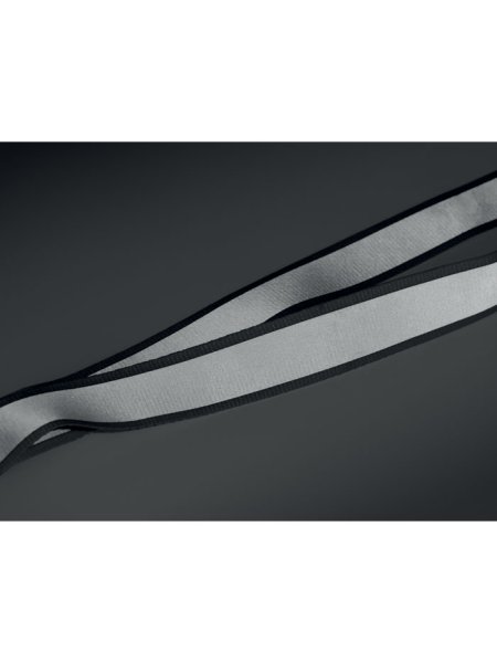 lanyard-rpet-riflettente-nero-3.jpg