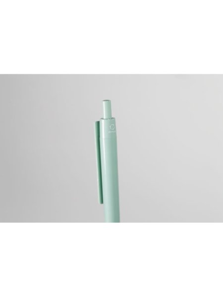 penna-a-sfera-in-abs-riciclato-verde-verde-39.jpg