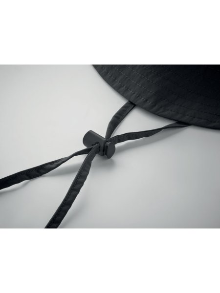 cappellino-impermeabile-nero-7.jpg