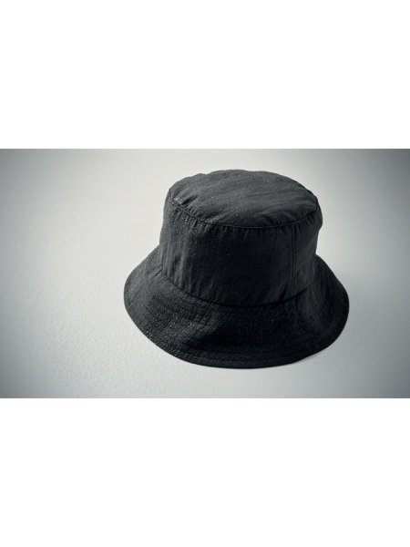 cappellino-impermeabile-nero-8.jpg