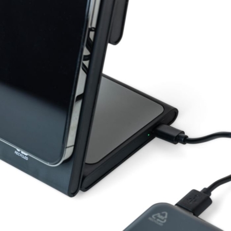 11_stazione-di-ricarica-wireless-3-in-1-in-con-logo-su-stampasi.jpg
