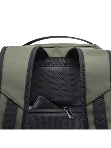 zaino-valigia-porta-pc-personalizzabile-bemi-design-milano-brera-journey-verde-scuro-35.webp