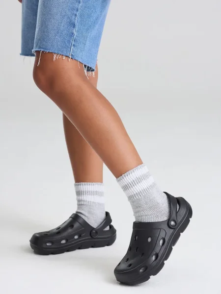 awdis-aero-clogs-2.webp