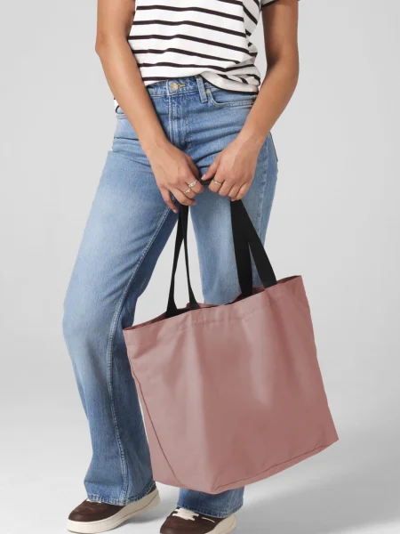 borsa-in-poliestere-riciclato-personalizzabile-bagbase-original-carryall-tote-bag-22.webp