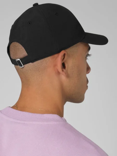 water-resistant-lifestyle-cap-2.webp