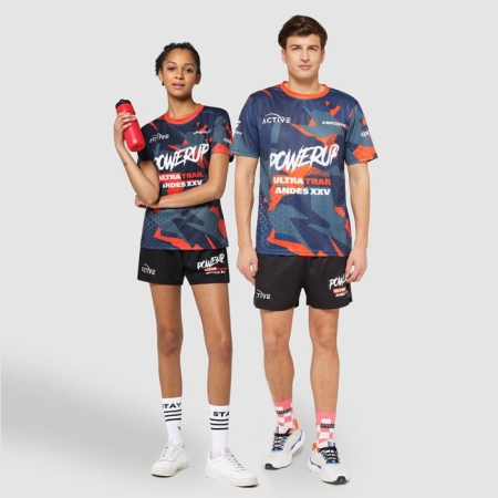 Tshirt in mesh personalizzabile dal taglio moderno 145 g/m²