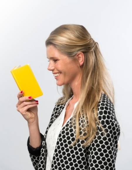 20_taccuino-a6-in-riciclato-pu-colorato-con-elastico-e-segnalibro.jpg