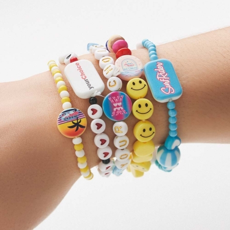 13_bracciale-con-charm-con-opzioni-di-perline-premium-aggiuntive-multicolore.jpg