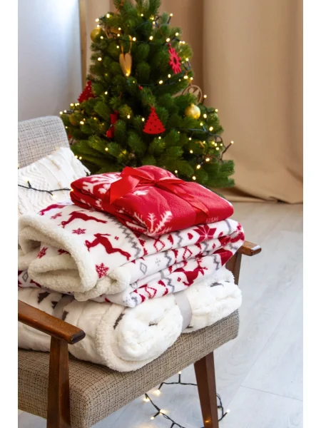 uppsala-coperta-pile-rosso-bianco-8.webp
