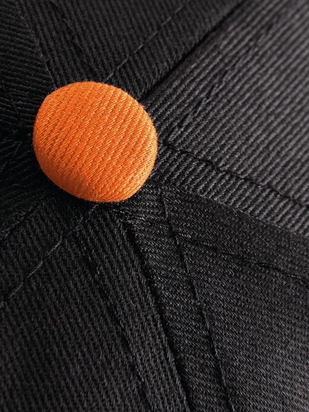cappello-rapper-beechfield-5-panel-contrast-black-orange-85.webp