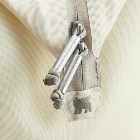 8_stanley-the-all-day-julienne-mini-borsa-frigo-riciclata-da-10-lattine.jpg