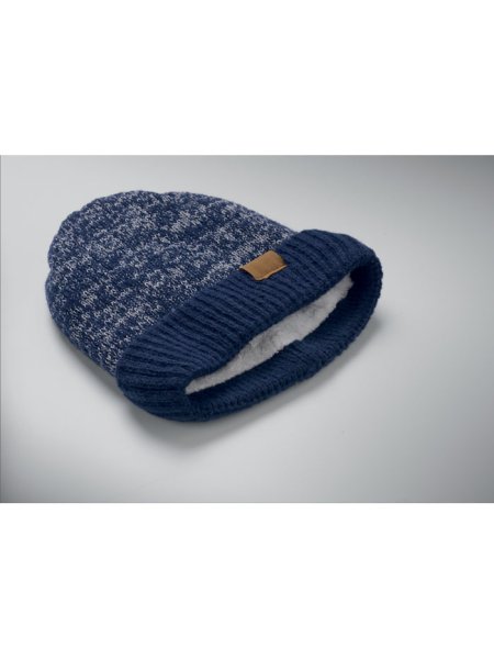 berretto-in-maglia-con-bordino-blu-5.jpg
