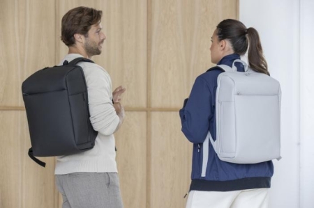9_zaino-per-laptop-da-15.jpg