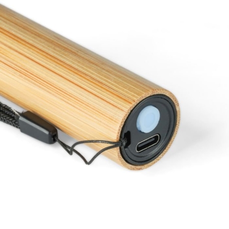 6_torcia-ricaricabile-in-bambu-con-logo-stampasi.jpg