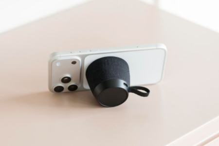 2_speaker-bluetooth-magnetico-con-logo-su-stampasi.jpg