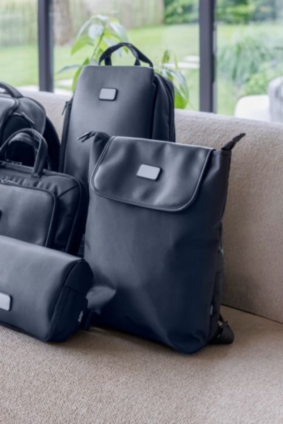 11_zaino-porta-laptop-16-pollici-con-logo-su-stampasi.jpg