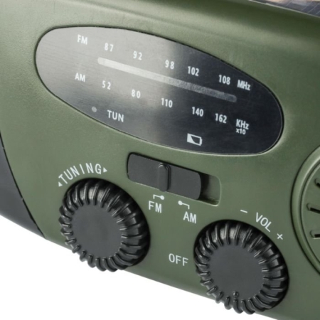 17_radio-demergenza-ricaricabile-con-logo-stampasi.jpg