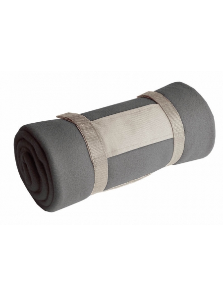 Coperta in polar arrotolata con nastro di chiusura in nylon