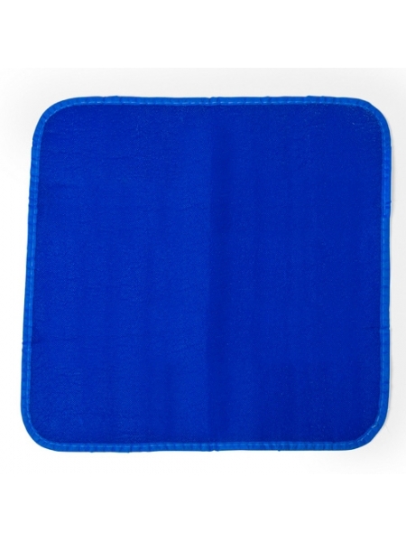 tappetino-colorato-in-polietilene-blu.jpg